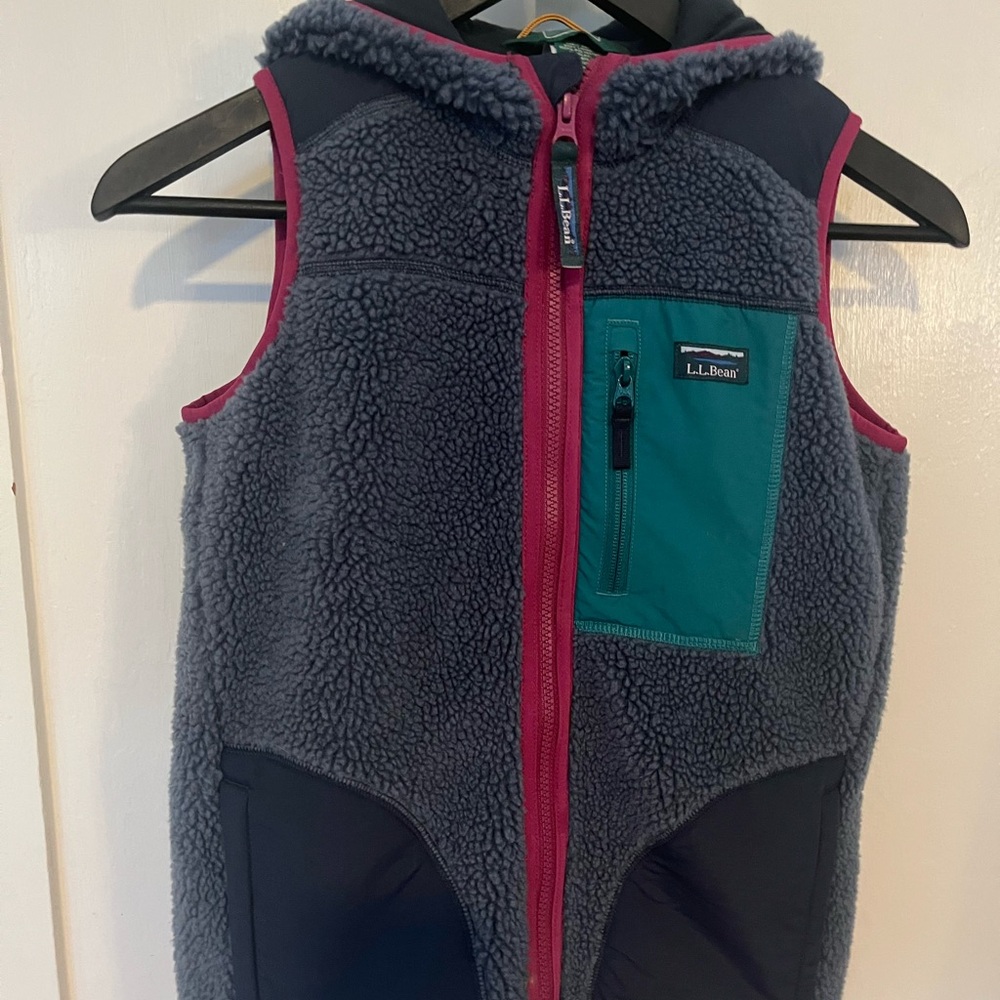 BRAND NEW, NEVER WORN KID’S L.L. BEAN VEST SIZE 10-12